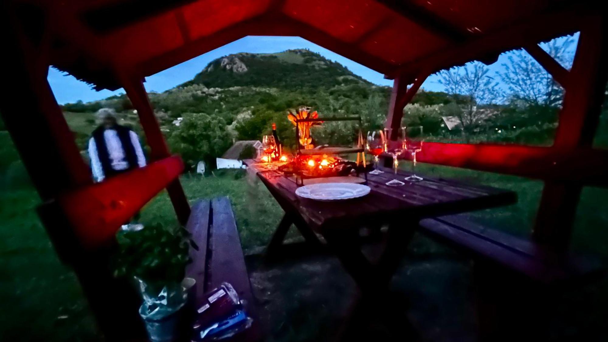 Csobánc Szerelem-Nemzeti Park-Önalló Ház Gyulakeszi Exterior foto